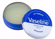 vaseline-lip-therapy-original-20g-pocket-size-lip-balm-0-e1497526213258.jpg